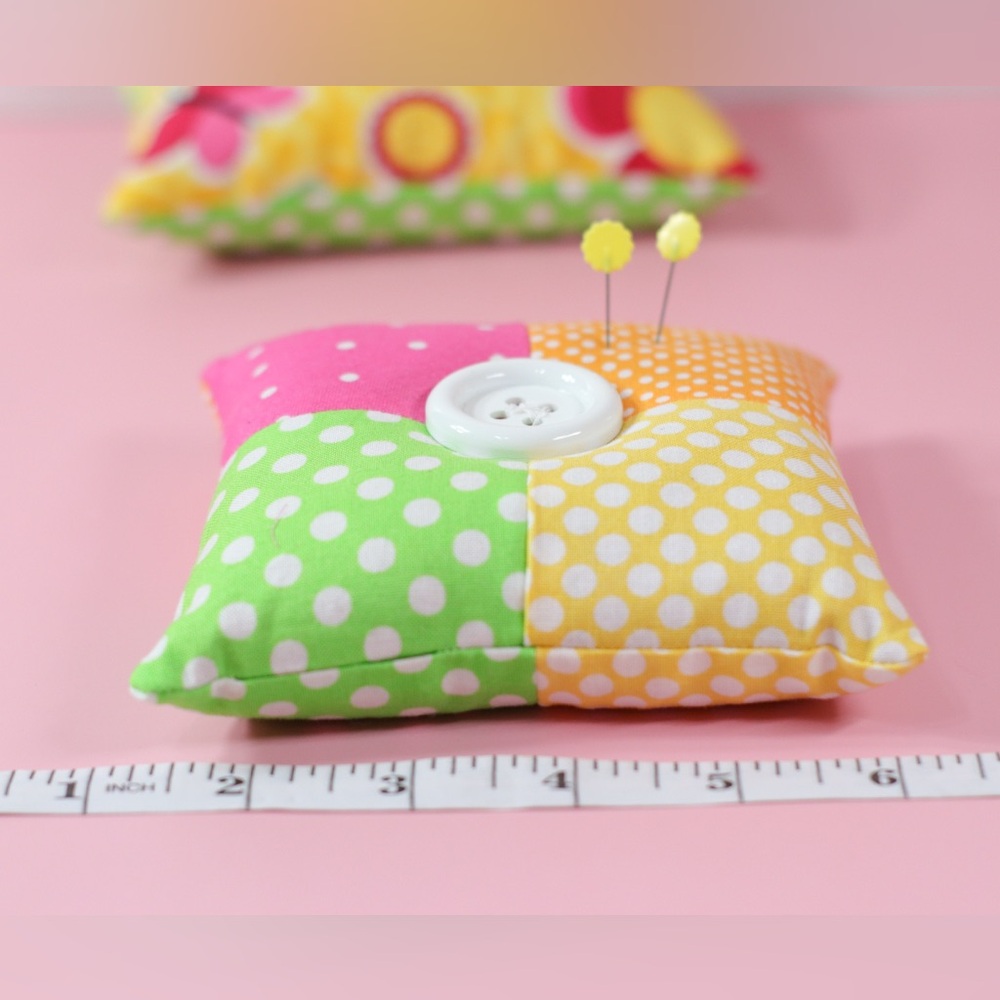 NEW weighted Walnut Shells Pin Cushion. Sharpens your pins NWOT - Picture 3 of 5